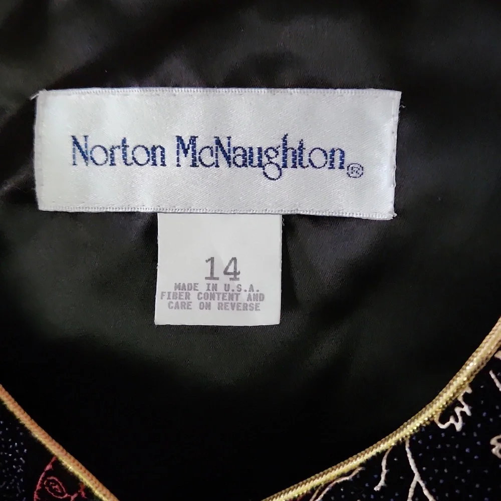 Norton McNaughton Black Velvet Jacket - Picture 3 of 4
